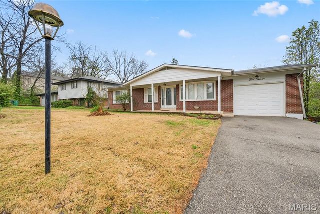 212 W Thornton Avenue, Rock Hill, MO 63119