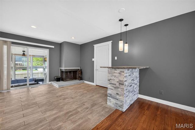 212 W Thornton Avenue, Rock Hill, MO 63119