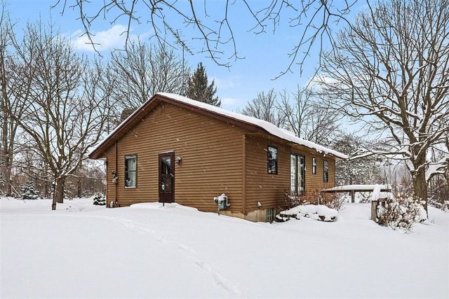 2967 Knapp Street, Grand Rapids, MI 49525