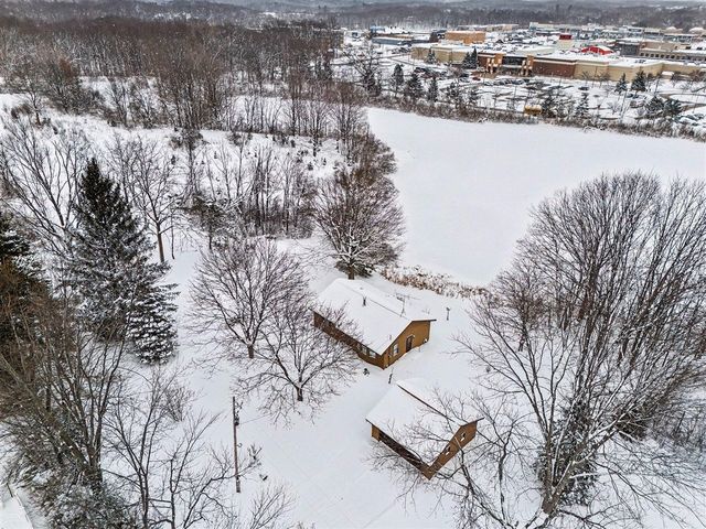 2967 Knapp Street, Grand Rapids, MI 49525