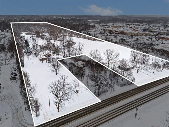 2967 Knapp Street, Grand Rapids, MI 49525