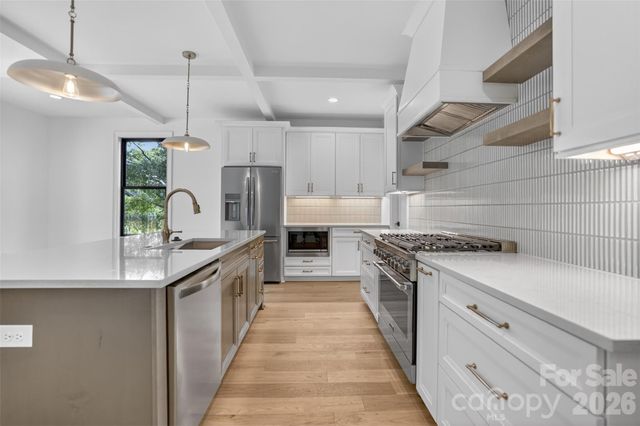 421 W Cama Street, Charlotte, NC 28217