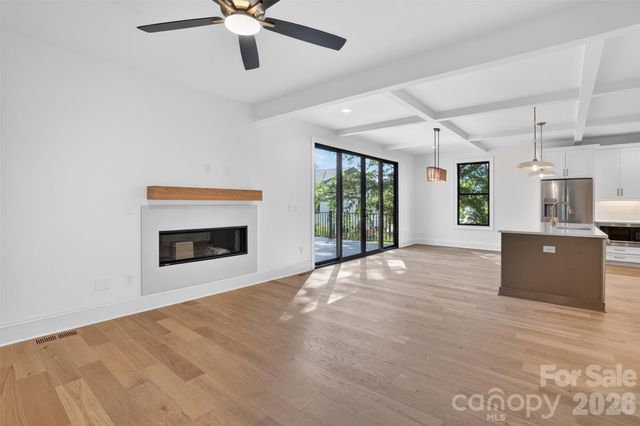 421 W Cama Street, Charlotte, NC 28217