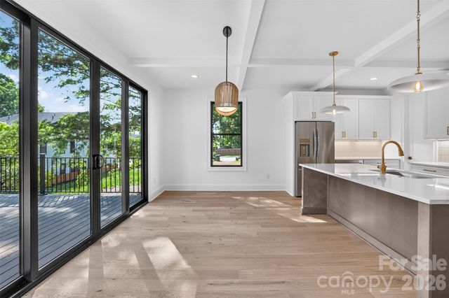 421 W Cama Street, Charlotte, NC 28217