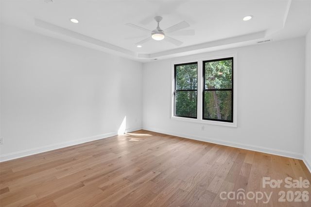 421 W Cama Street, Charlotte, NC 28217