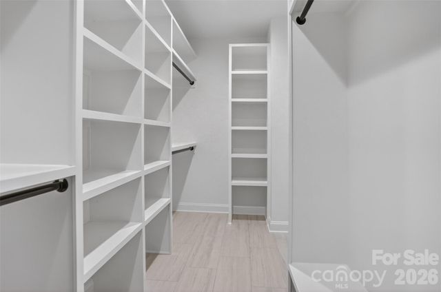 421 W Cama Street, Charlotte, NC 28217