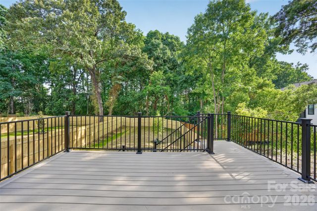 421 W Cama Street, Charlotte, NC 28217