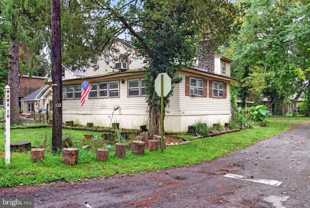 228 MCKENDIMEN RD, Medford Lakes, NJ 08055