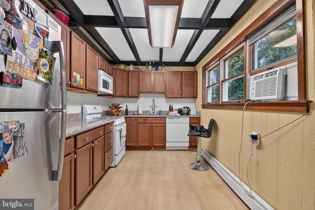 228 MCKENDIMEN RD, Medford Lakes, NJ 08055