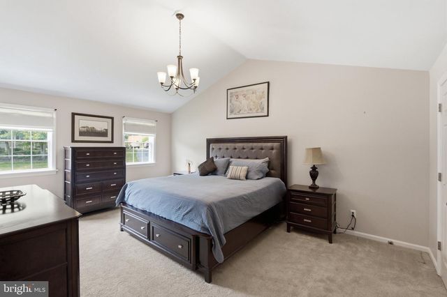906 HIDDEN HOLLOW DR, Gap, PA 17527