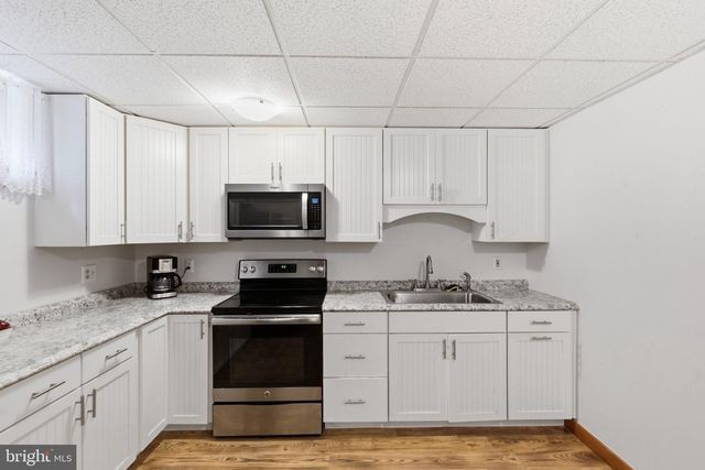 906 HIDDEN HOLLOW DR, Gap, PA 17527