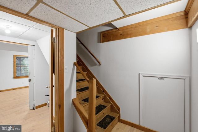 906 HIDDEN HOLLOW DR, Gap, PA 17527