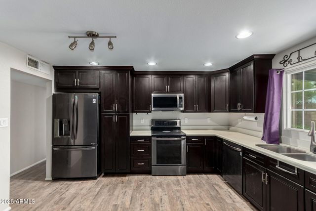 14642 N 34TH Street, Phoenix, AZ 85032