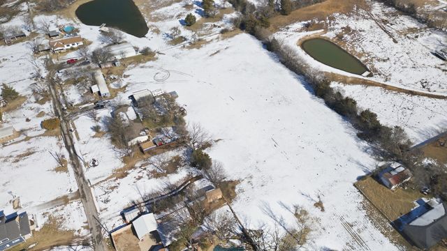 610 N 9th Street, Gunter, TX 75058