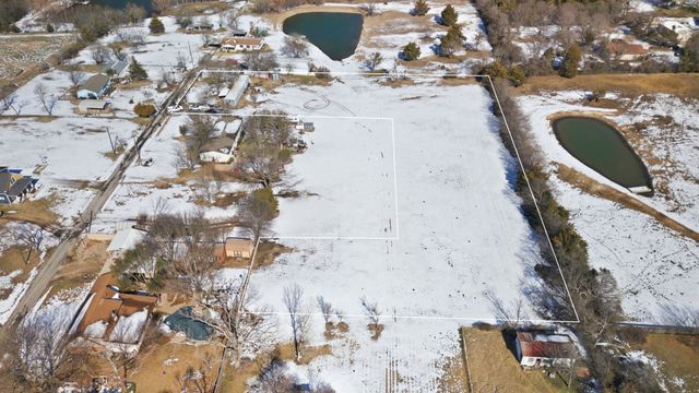 610 N 9th Street, Gunter, TX 75058