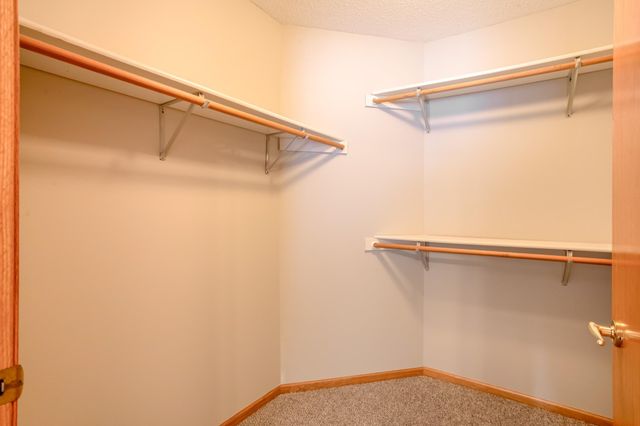 8537 Telford Lane, Brooklyn Park, MN 55443