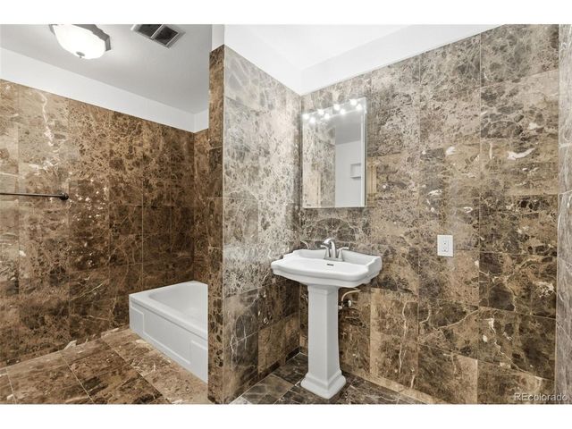 7755 E Quincy Ave 302A5, Denver, CO 80237