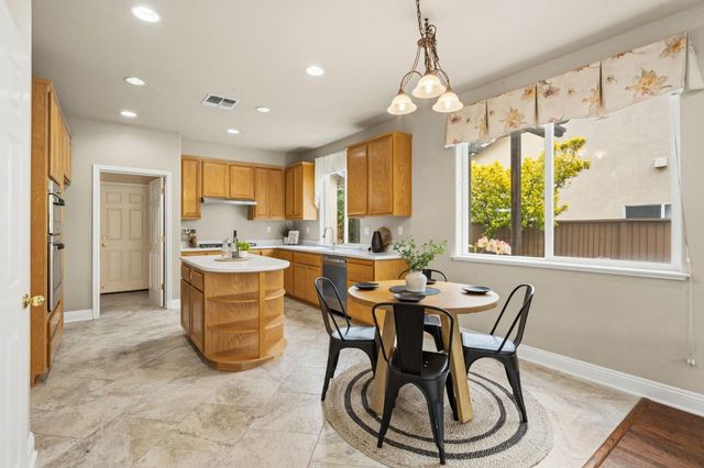 2218 Endeavor Way, Sacramento, CA 95834