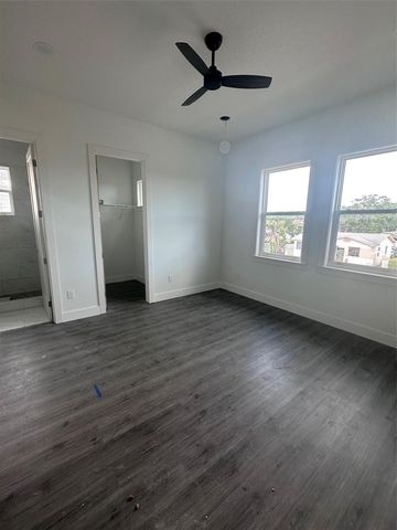 1525 29TH AVENUE N, St Petersburg, FL 33704