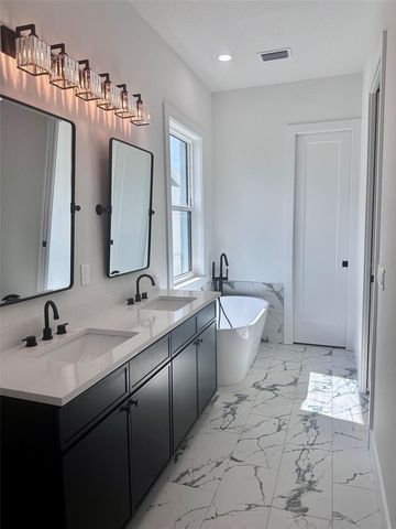 1525 29TH AVENUE N, St Petersburg, FL 33704