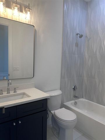 1525 29TH AVENUE N, St Petersburg, FL 33704
