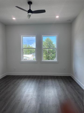 1525 29TH AVENUE N, St Petersburg, FL 33704