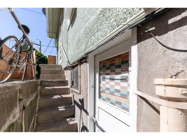 -1 Se 40TH Ave, Portland, OR 97214