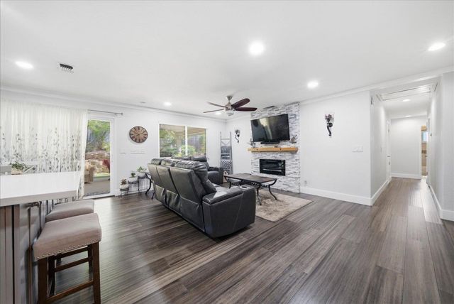 8609 El Sobrante Way, Orangevale, CA 95662