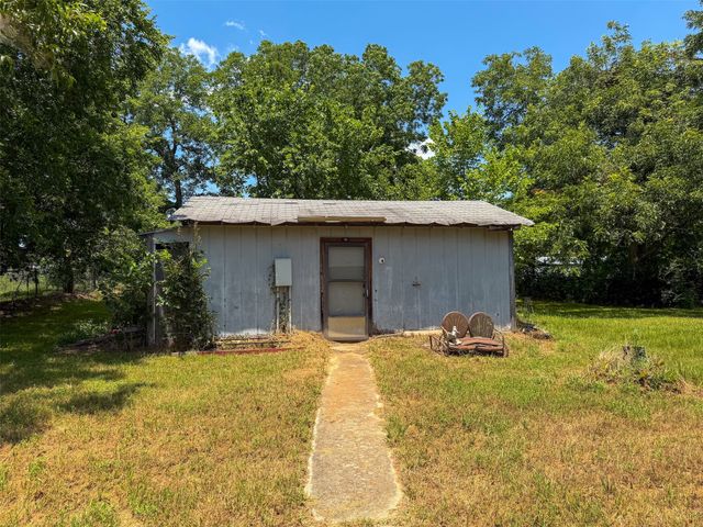 719 E Bullock Street, Denison, TX 75021