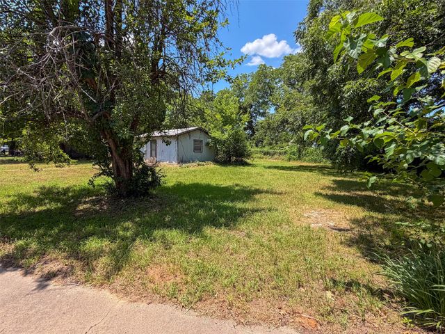 719 E Bullock Street, Denison, TX 75021