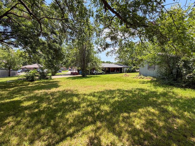 719 E Bullock Street, Denison, TX 75021