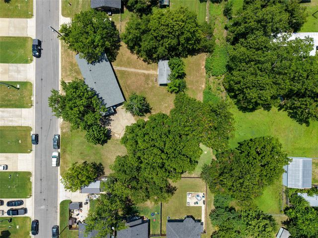 719 E Bullock Street, Denison, TX 75021