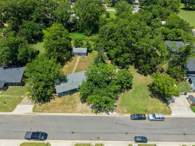 719 E Bullock Street, Denison, TX 75021