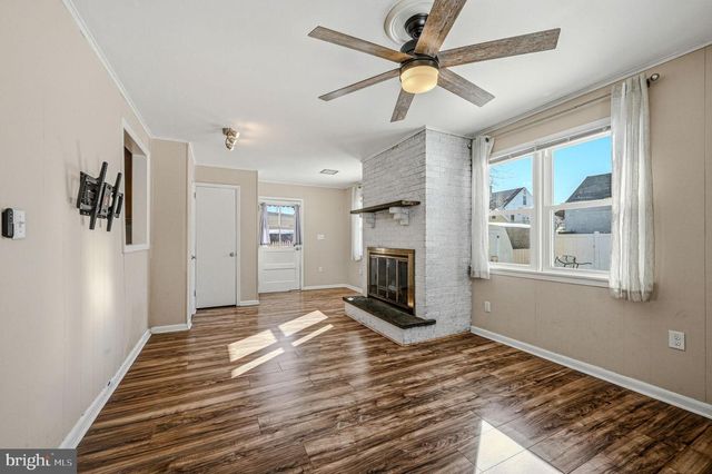 9 ALVIL RD, Wilmington, DE 19805