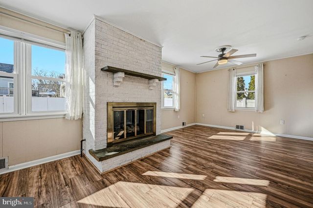 9 ALVIL RD, Wilmington, DE 19805