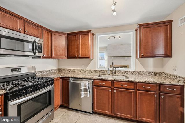 9 ALVIL RD, Wilmington, DE 19805