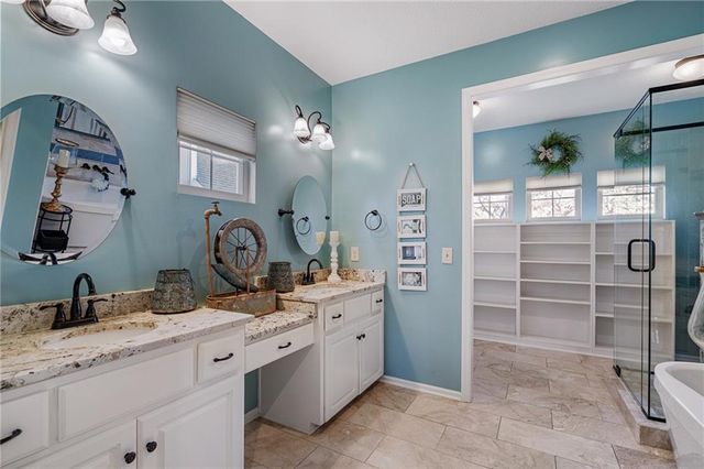 16883 W 164th Place, Olathe, KS 66062