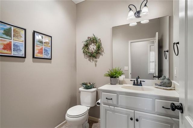 16883 W 164th Place, Olathe, KS 66062