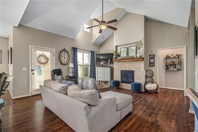 16883 W 164th Place, Olathe, KS 66062