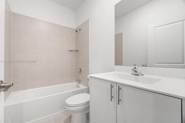 1870 SE 26th Ter, Homestead, FL 33035