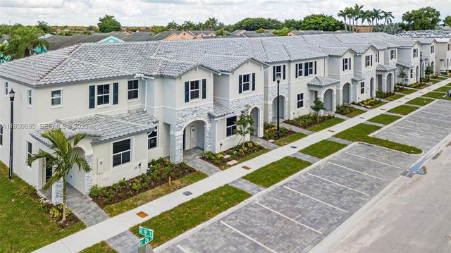 1870 SE 26th Ter, Homestead, FL 33035