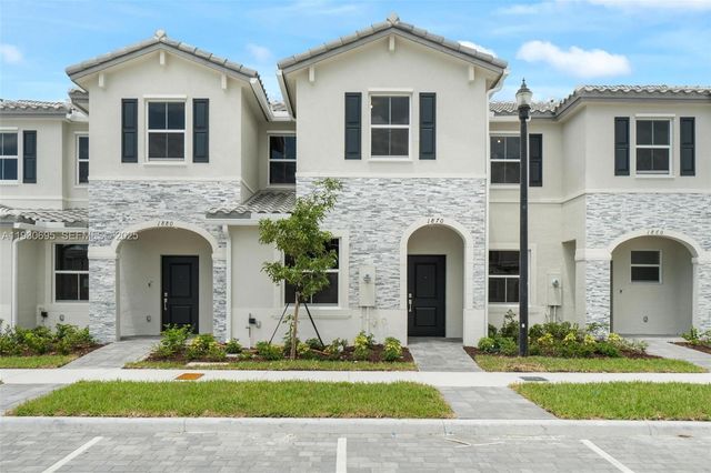 1870 SE 26th Ter, Homestead, FL 33035