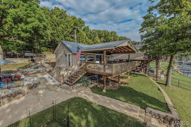 15 Knotty Pine Lane, Camdenton, MO 65020