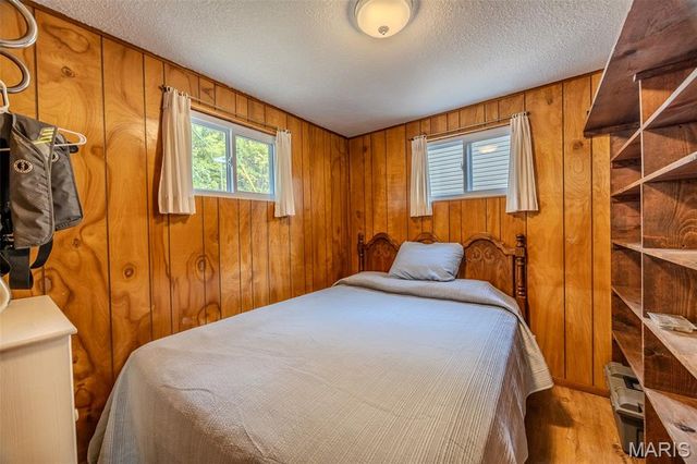 15 Knotty Pine Lane, Camdenton, MO 65020