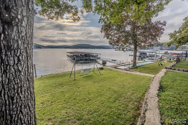 15 Knotty Pine Lane, Camdenton, MO 65020