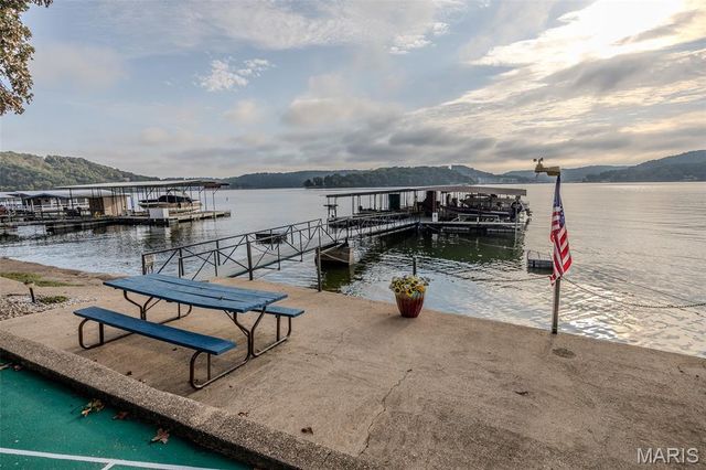 15 Knotty Pine Lane, Camdenton, MO 65020