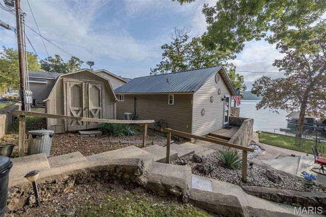 15 Knotty Pine Lane, Camdenton, MO 65020