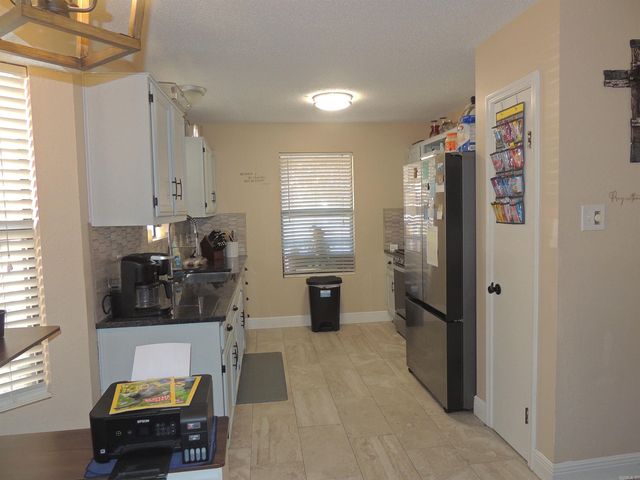 16 Red Oak Place, Maumelle, AR 72113