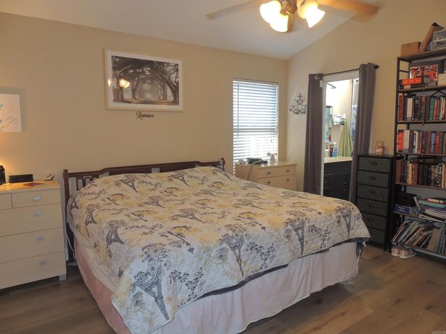 16 Red Oak Place, Maumelle, AR 72113