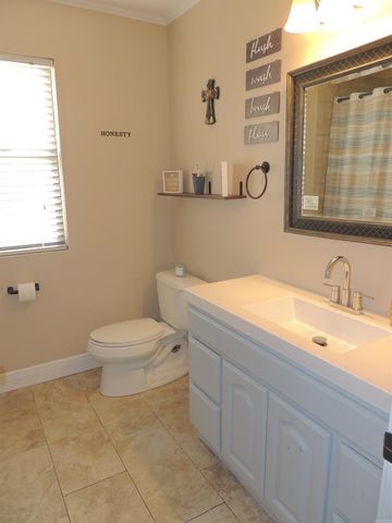 16 Red Oak Place, Maumelle, AR 72113